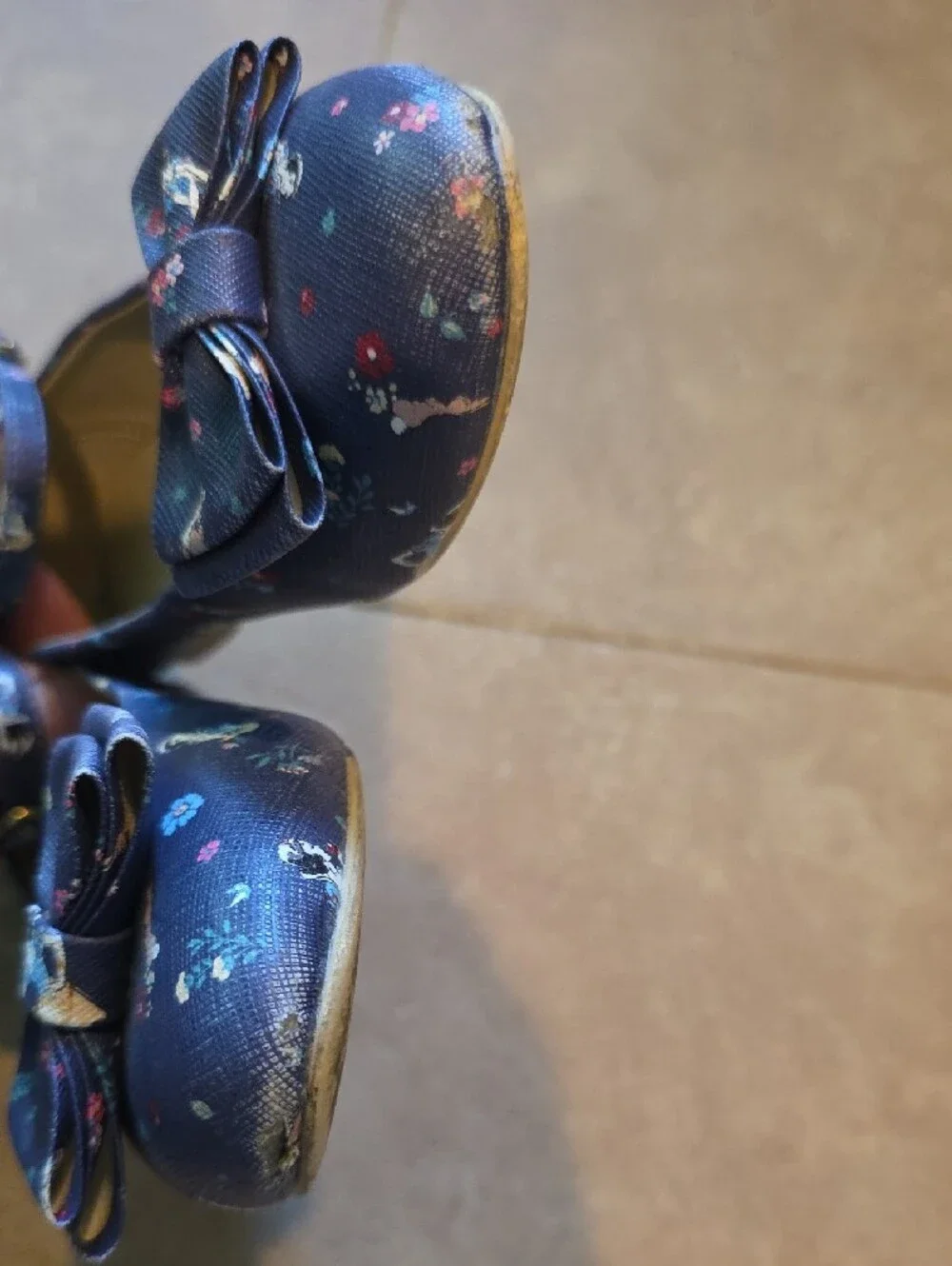 Disney Janie And Jack Girl's Navy Floral Bow Ankle-Strap Flats. Size 13